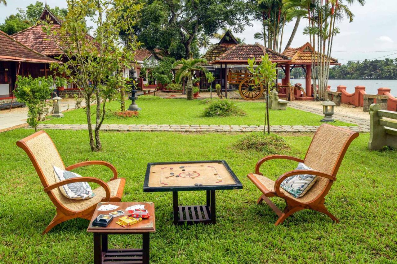 Alappuzha Stayvista At La Riva Heritage Villa With Bicycle מראה חיצוני תמונה